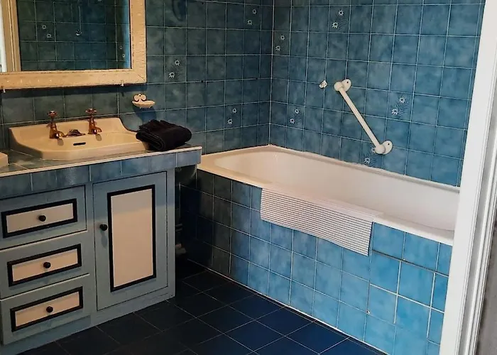 D'artiste Comprenant 2 Avec Salles De Bain Privatives * Arcachon