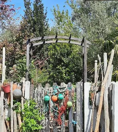 D'artiste Comprenant 2 Avec Salles De Bain Privatives Проживание в семье *